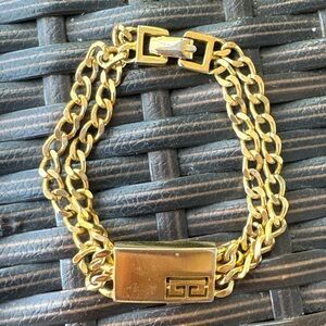 GiVENCHY Vintage Gold Tone Logo Bar Beacelet
